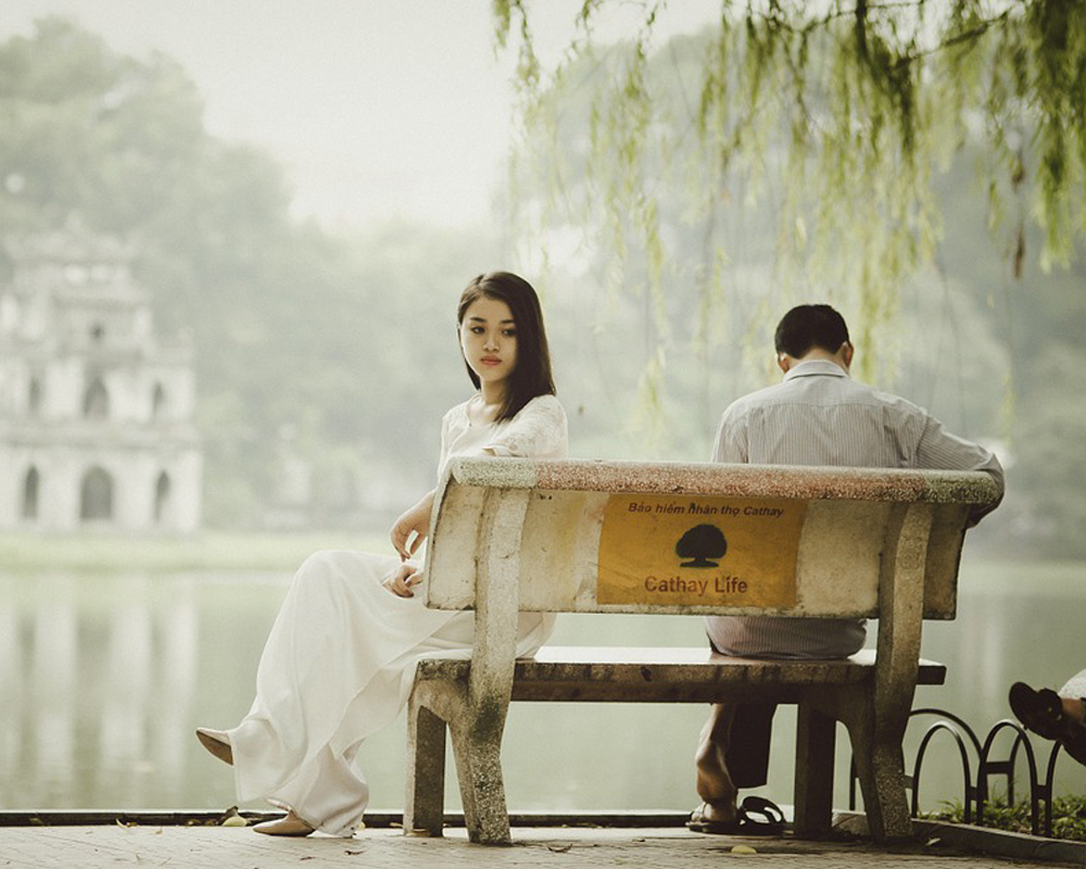 Infertility - or isolation by spouse tweeting the frustration becasue of their social media addiction